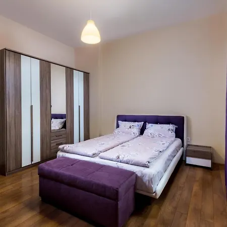 Family - Comfort In The Center Apartment Burgas